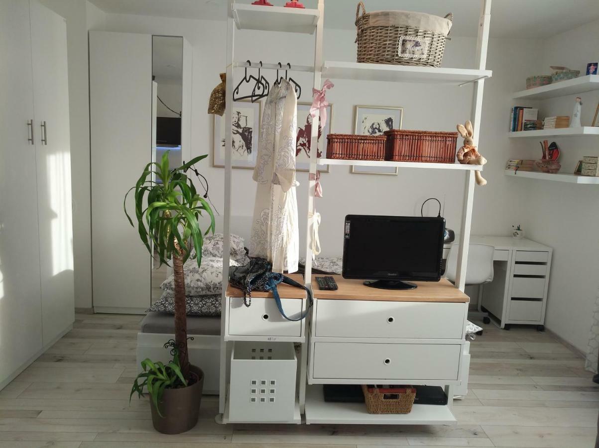 New Studio Apartment Sun With Free Parking Zagreb Dış mekan fotoğraf